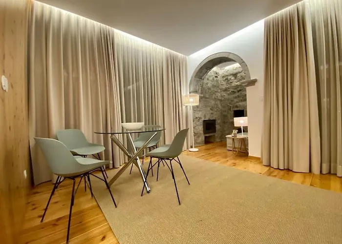 Nature & Sea - Casa Vinhateira West Duplex * Caloura